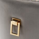 Lot de 2 chaises POIGNEE Clouté en velours pied Gold