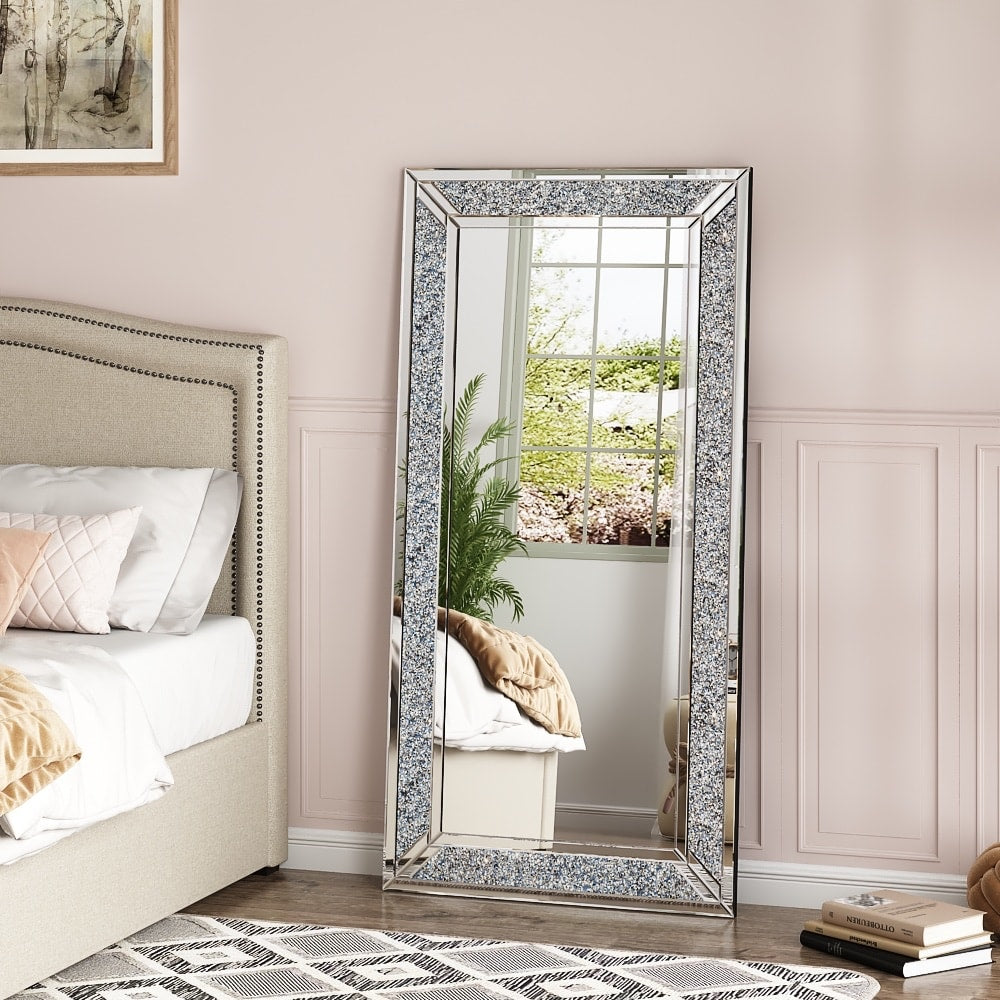 Miroir Scintillant dans un salon moderne